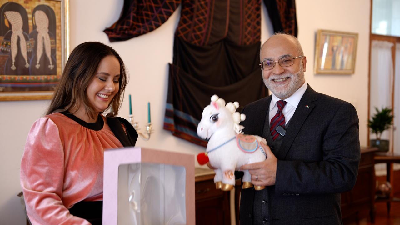 CGTN presents Spring Festival Gala mascot to Jordan's ambassador