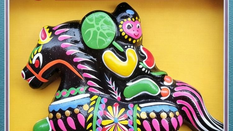 In the temple fair's glow, my hometown is renewed