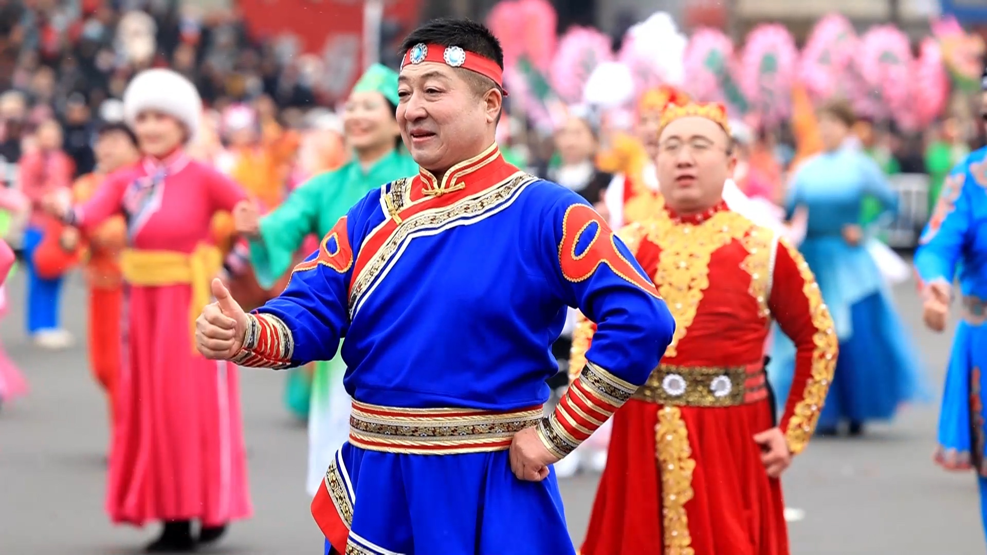 Ancient Chinese folk art gets high-tech twist in Xinjiang