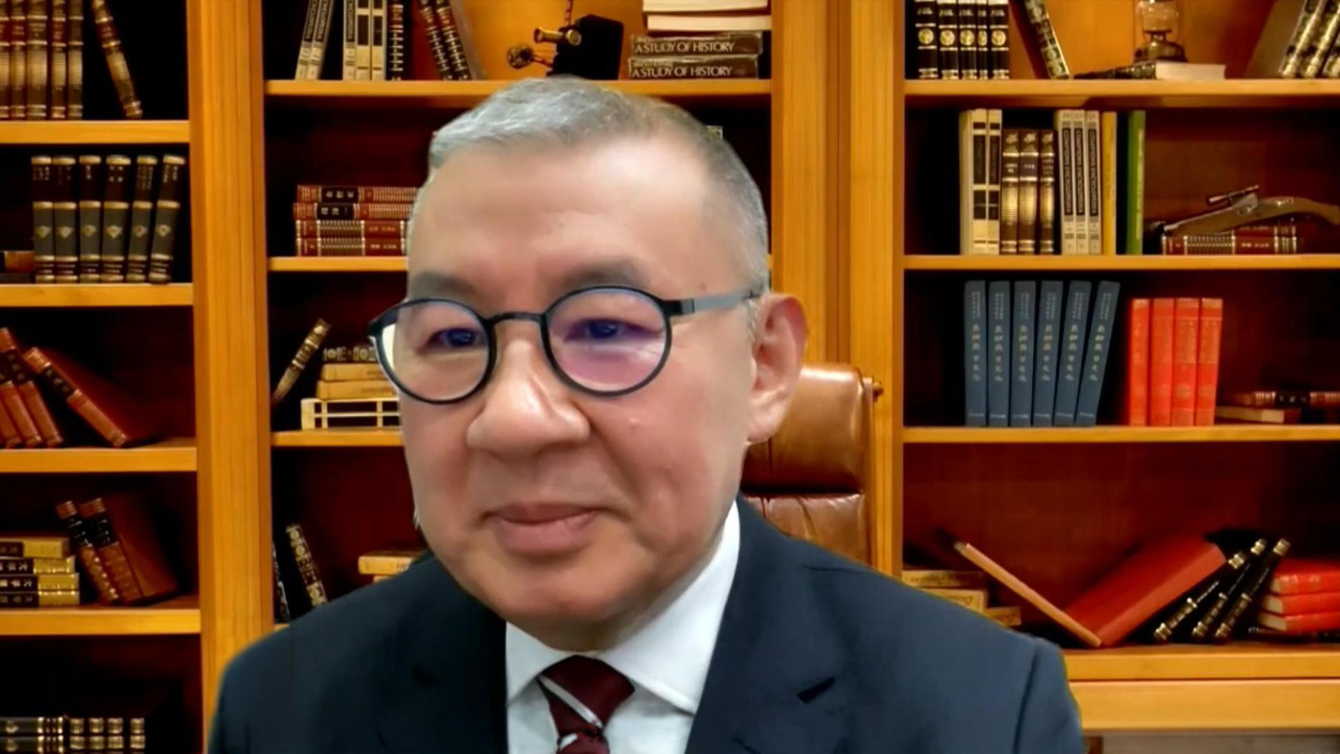 NPC deputy shares views on IP protection, AI governance