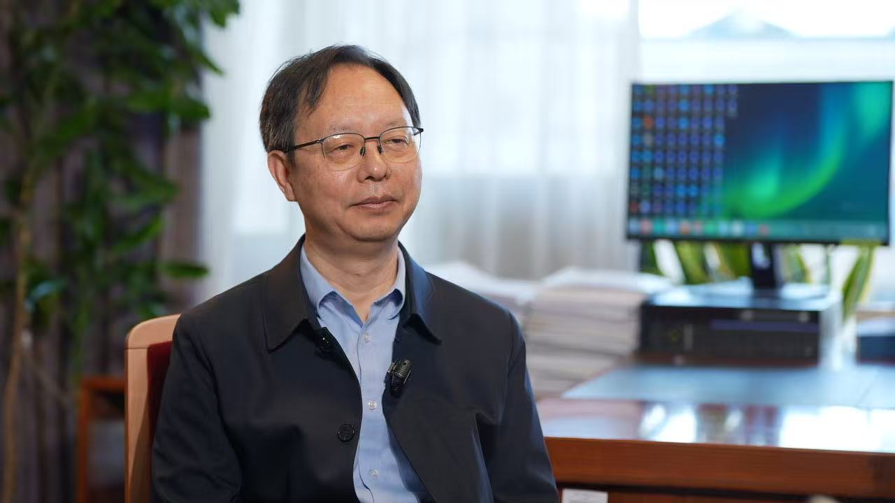 Chinese lawmakers adopt National Development Planning Law