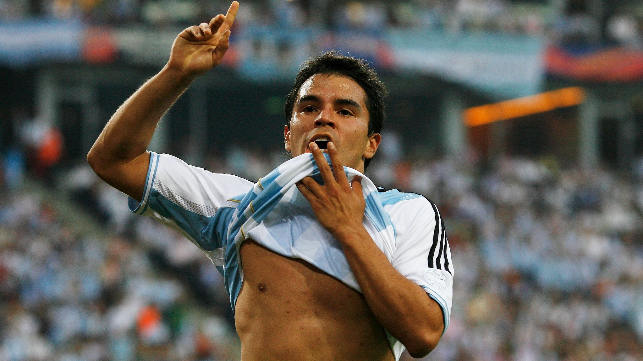 Exclusive: Saviola talks Messi, Yamal, and Argentina's title defense