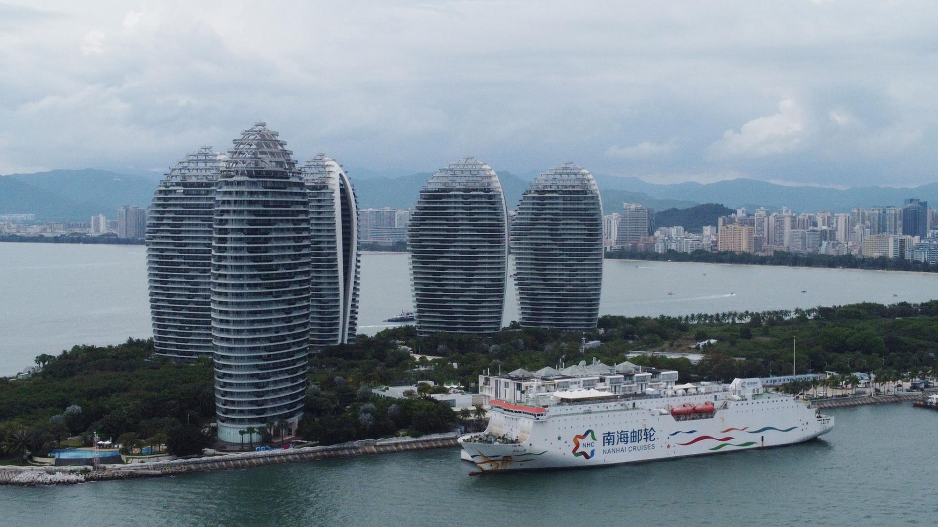 Sanya highlights economic drive during 2026 Asian Beach Games