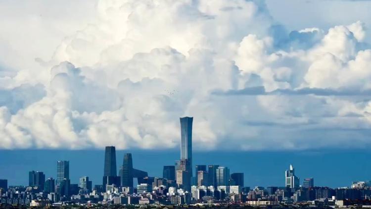 Beijing's stunning cloud formations captured in time-lapse