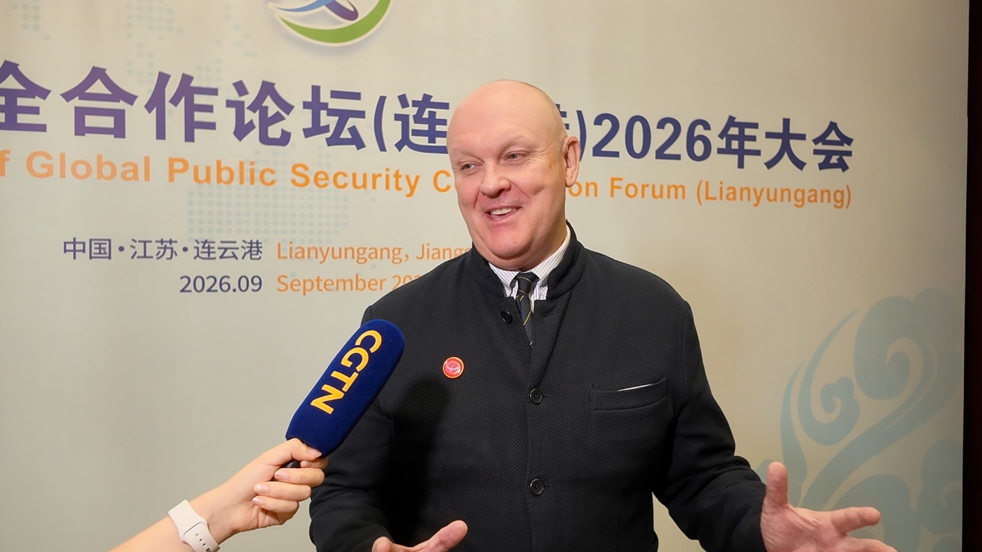 Foreign experts on China's security: what others can learn