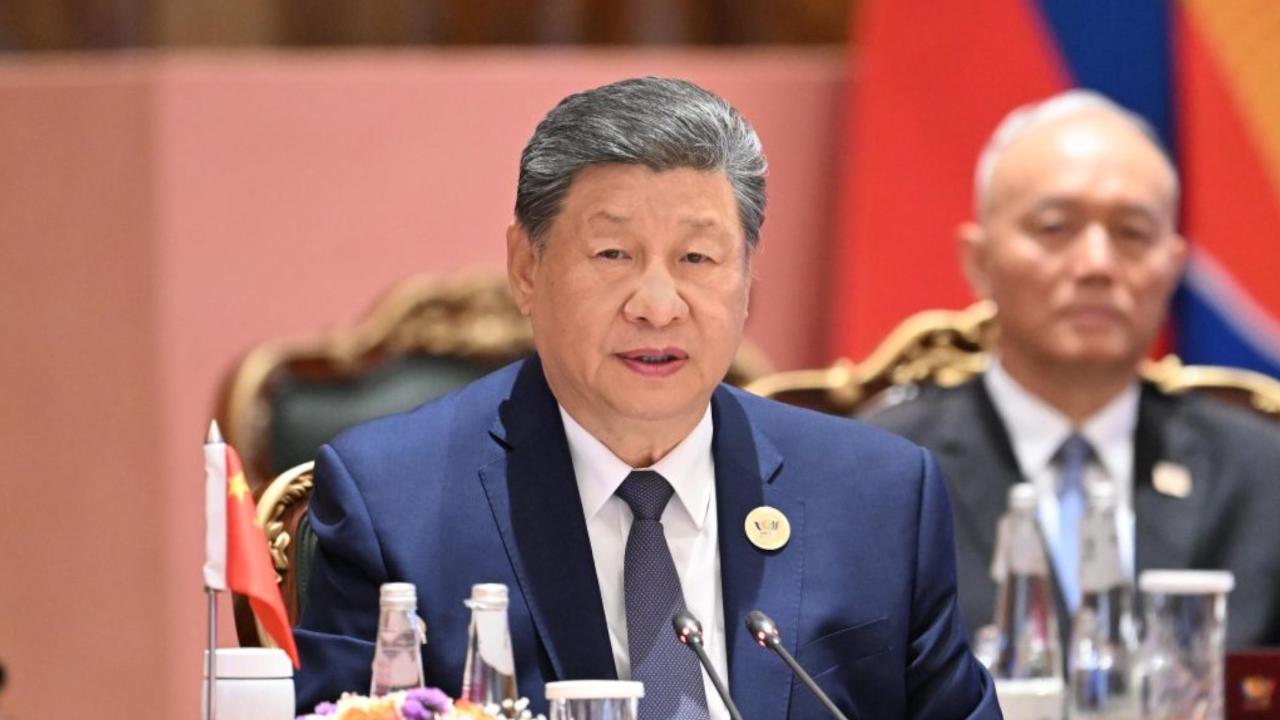 President Xi delivers a speech at Session II of the 18th BRICS Summit