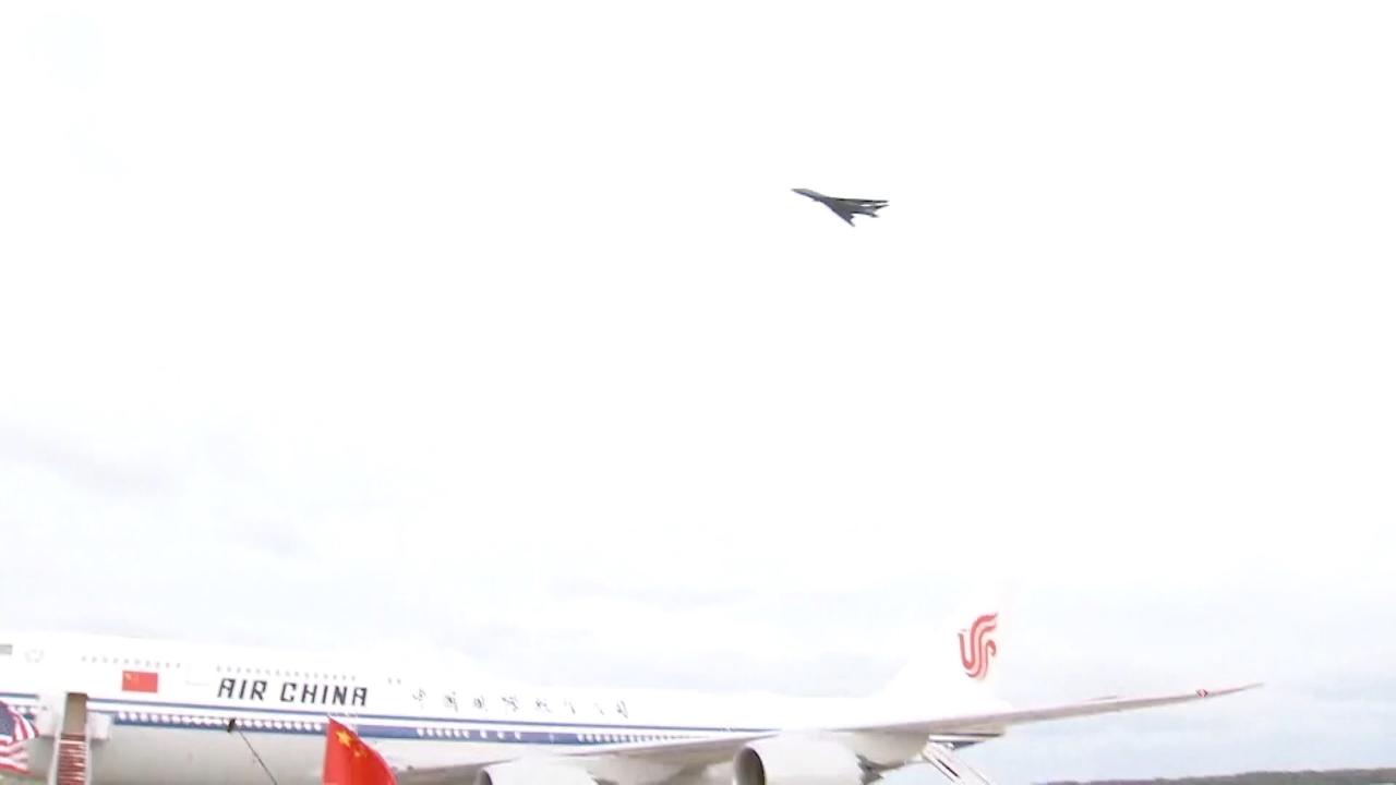 Military jets conduct flyover to welcome Xi Jinping in US