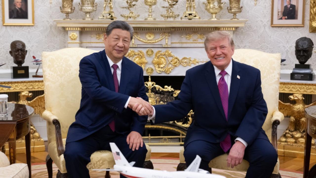 观看:习近平与特朗普总统举行小范围交流