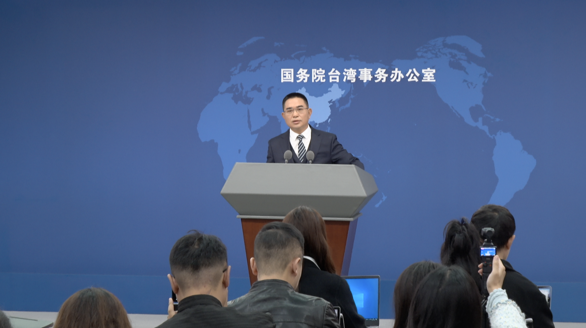 Chinese mainland slams DPP's budget for US military observers