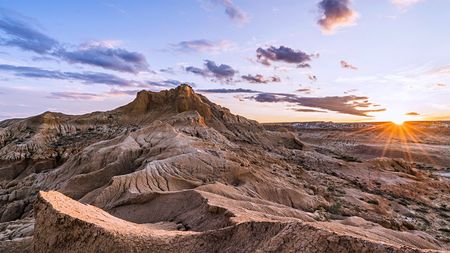 Kaerjiao Grand Canyon: The mysterious marvel in Xinjiang - CGTN