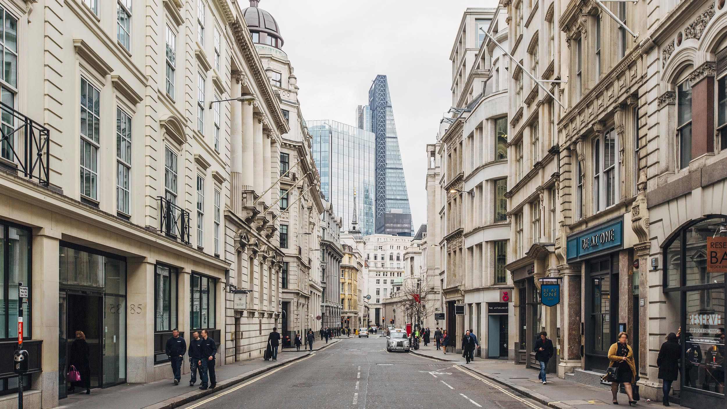 british high streets are closing down