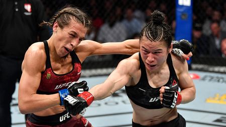 UFC 248: Zhang Defeats Jedrzejczyk In Strawweight Title Classic - CGTN