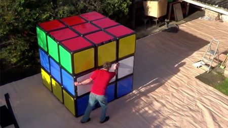Uk Puzzle Guru Documents Himself Making World S Largest Rubik S Cube Cgtn - the biggest rubik's cube in the world