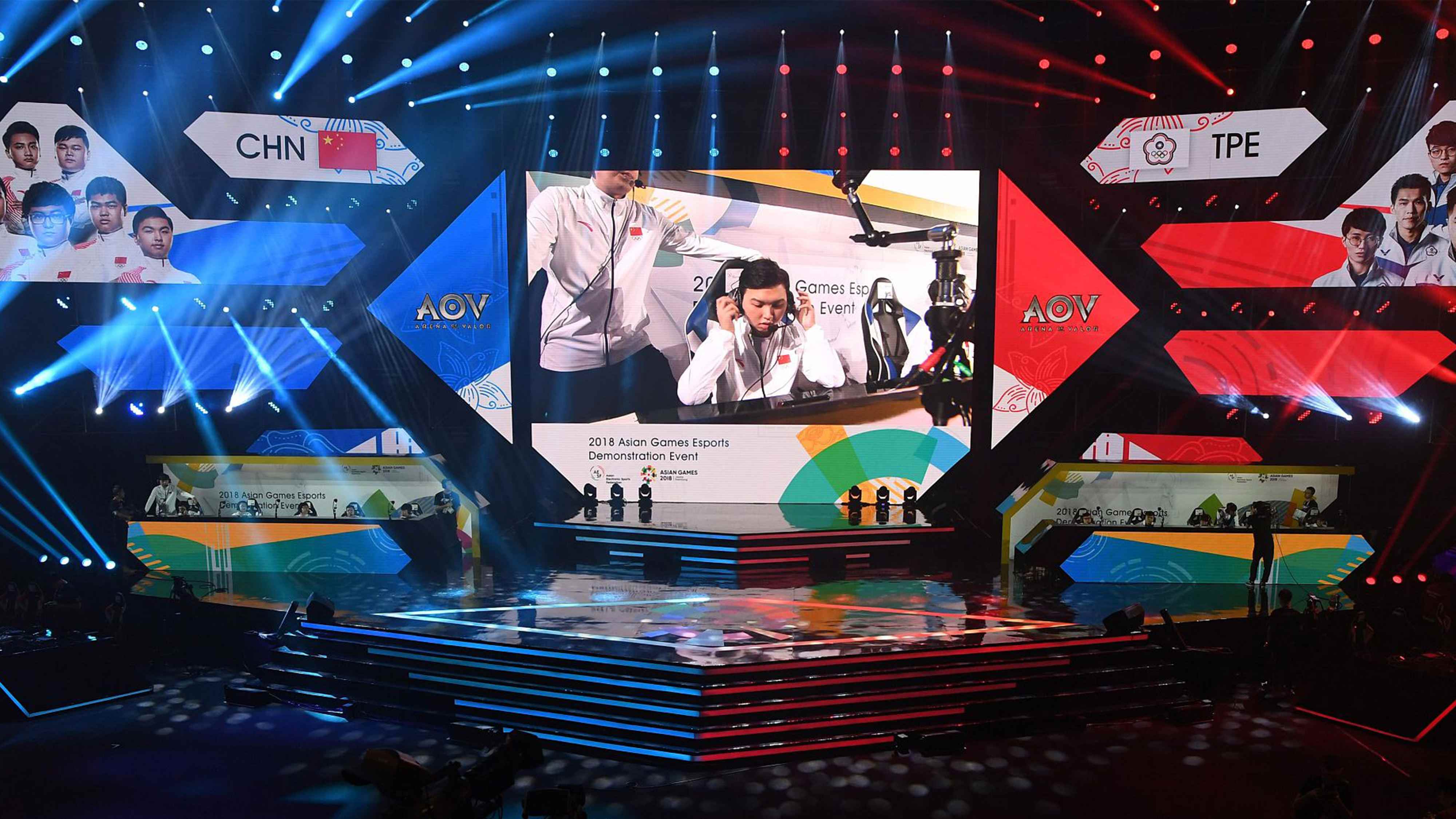 Team China won first place in Arena of Valor, one of the six eSports ...