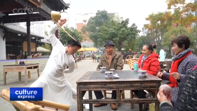 China's Long Spout Tea Pouring Combines the Beverage with Kung Fu