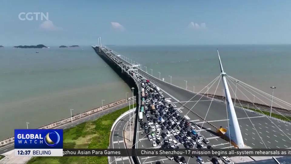 Hong Kong-Zhuhai-Macao Bridge: World's longest sea-crossing marks 5 ...